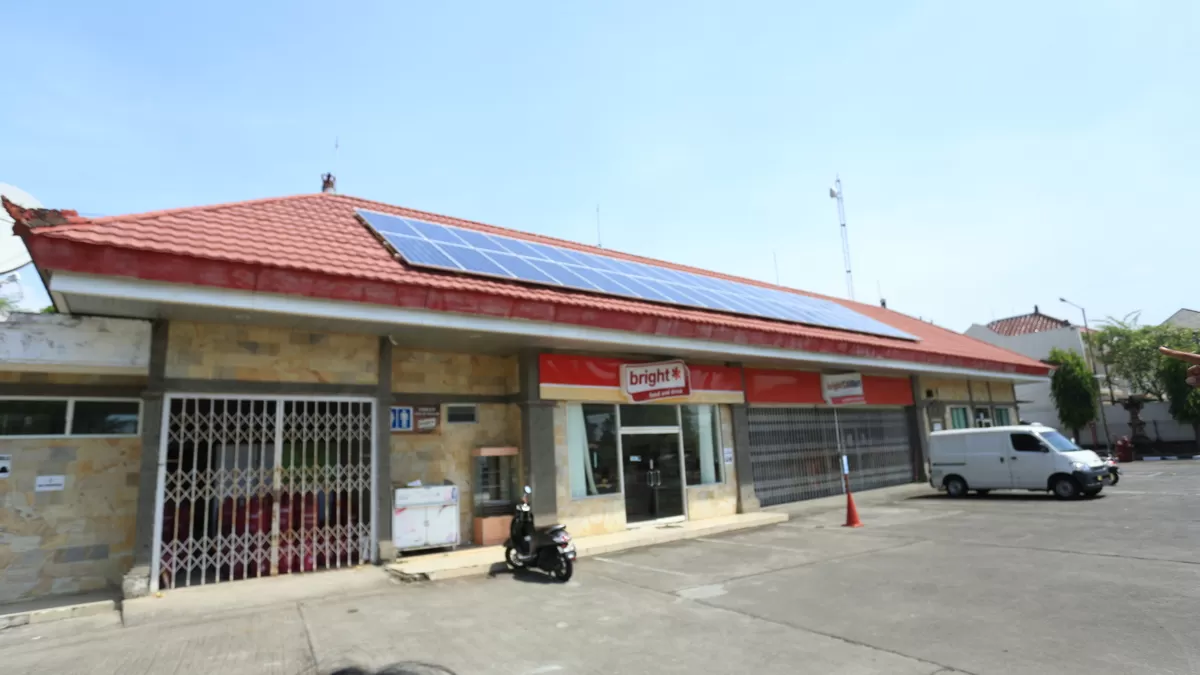Solar Panel SPBU Hayam Wuruk Denpasar