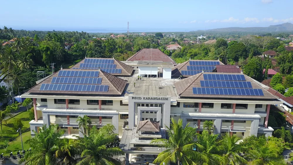 installation solar panel RSUD karang asem