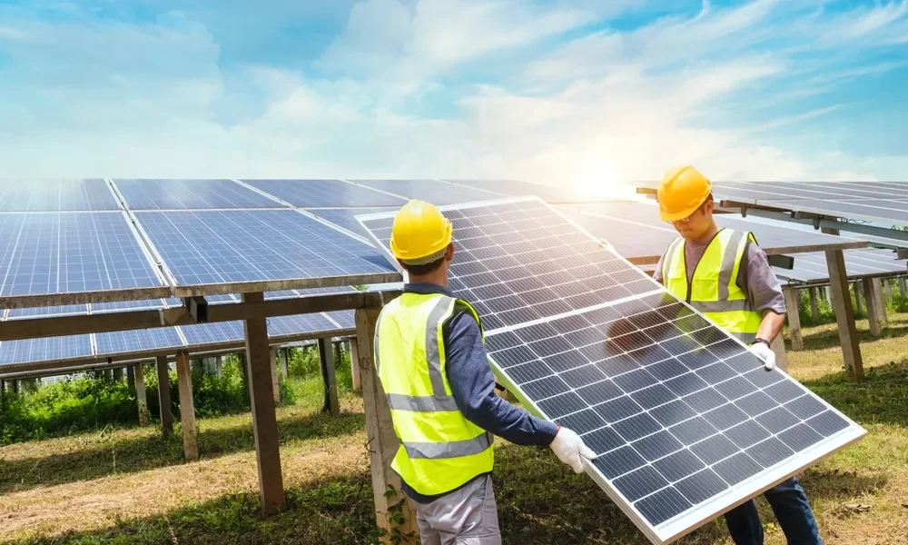 Mitos dan Fakta tentang Panel Surya